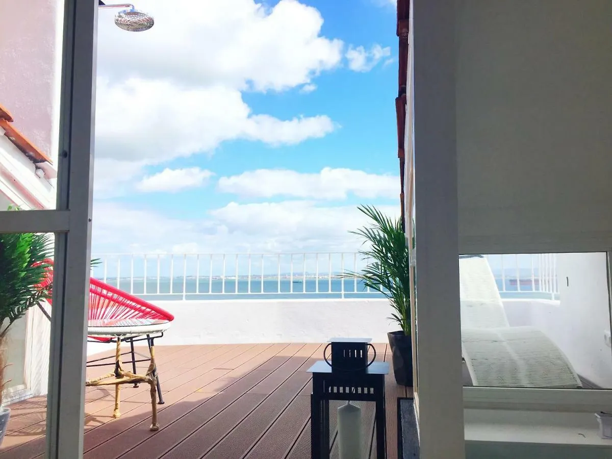Design Apartment With Rooftop Terrace And 180-Degree River&City Views Lisbon